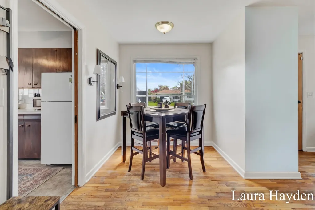 1910 Gordon Lansing City MI 48910