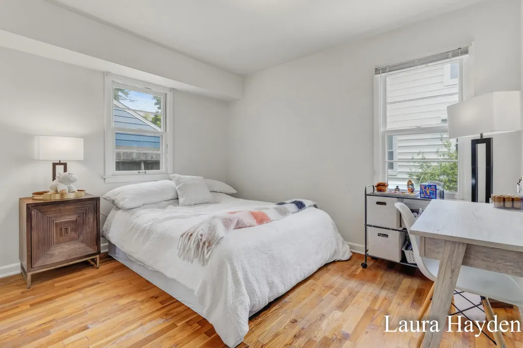 1910 Gordon Lansing City MI 48910