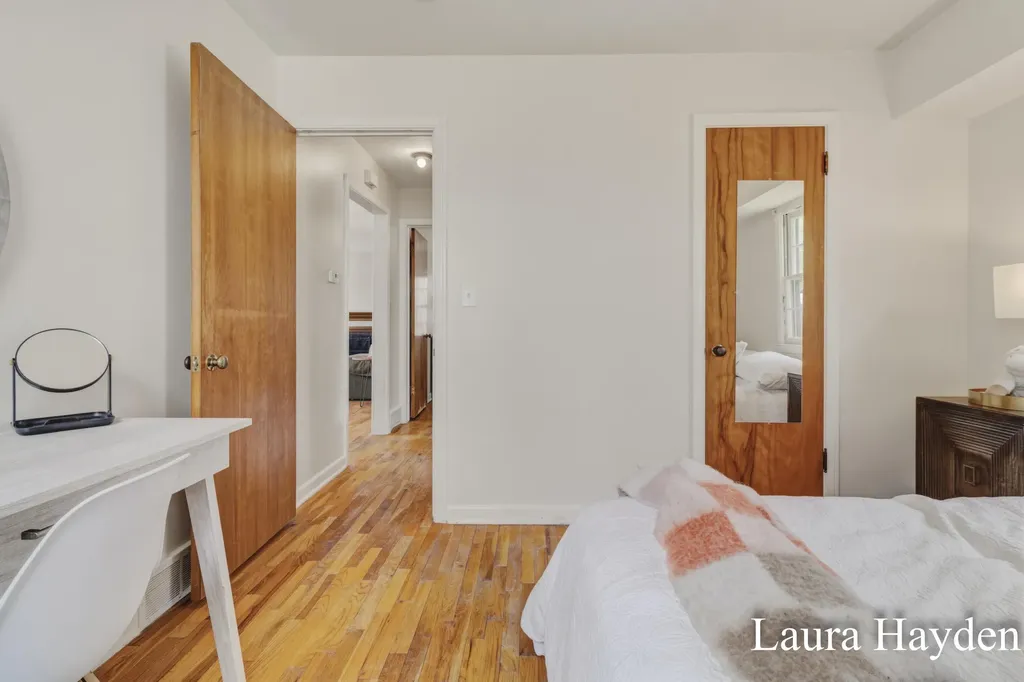 1910 Gordon Lansing City MI 48910