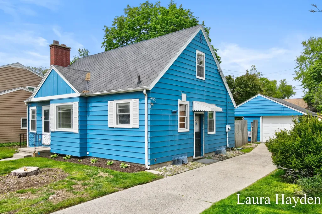1910 Gordon Lansing City MI 48910