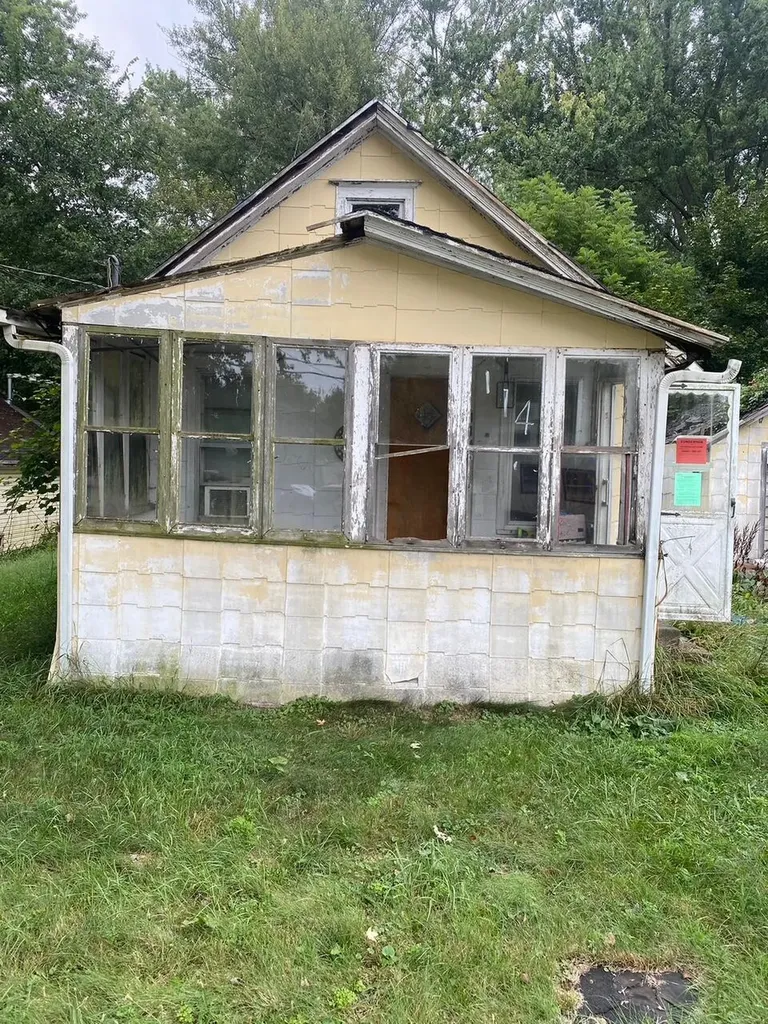 114 Ridge Street Jackson City MI 49203