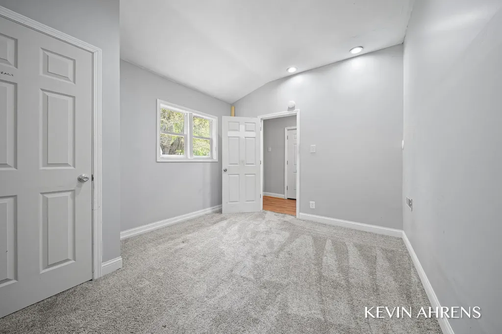 1862 Kalamazoo Avenue SE Grand Rapids City MI 49507