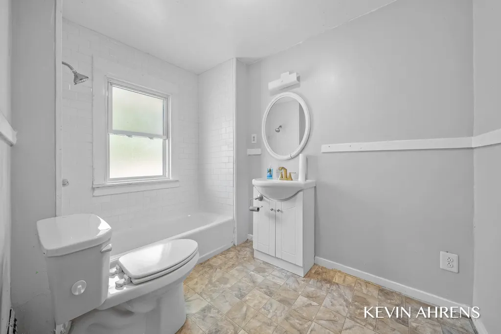 1862 Kalamazoo Avenue SE Grand Rapids City MI 49507