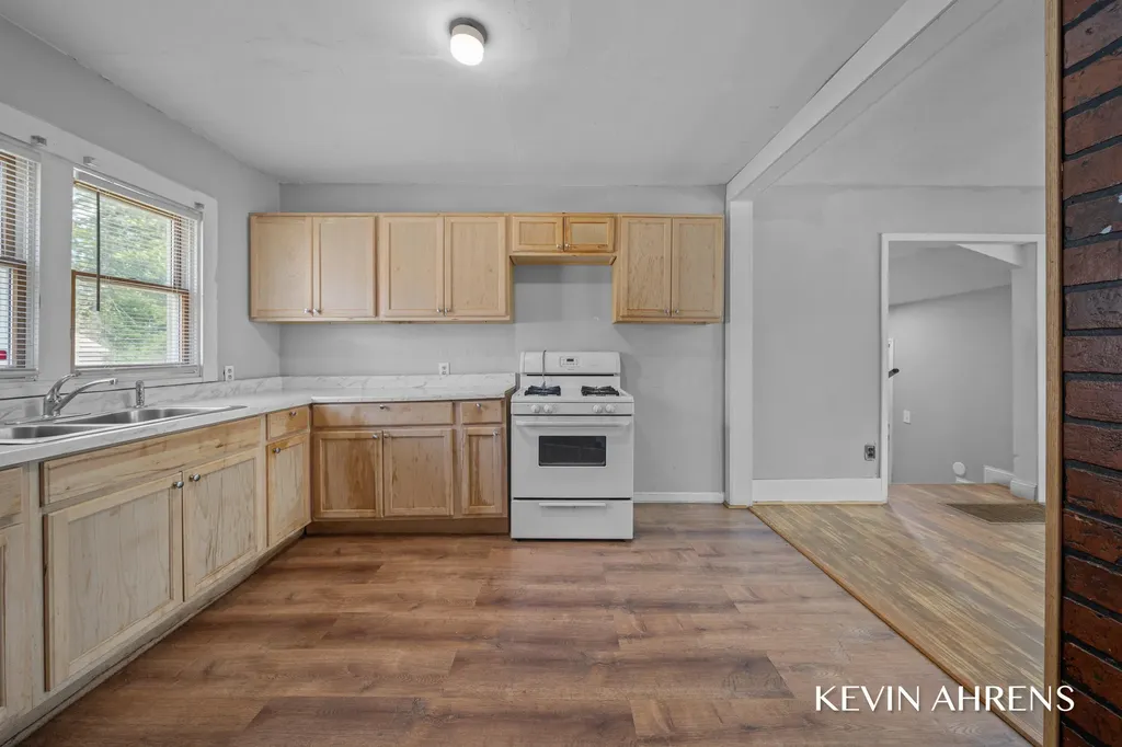 1862 Kalamazoo Avenue SE Grand Rapids City MI 49507