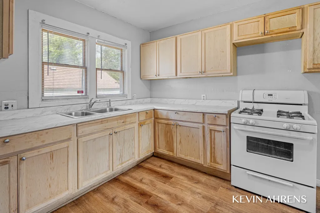1862 Kalamazoo Avenue SE Grand Rapids City MI 49507