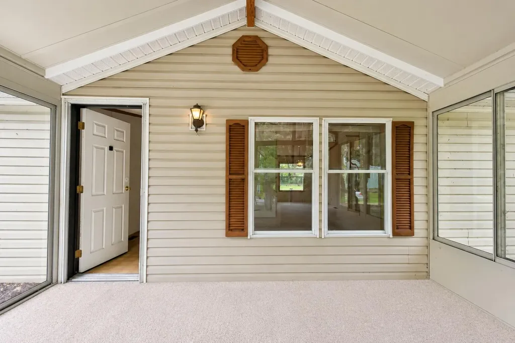 2900 Pointer Drive James Township MI 48609