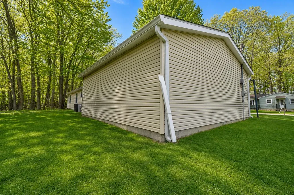 2900 Pointer Drive James Township MI 48609