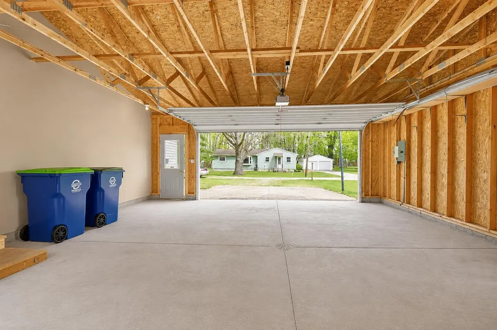 2900 Pointer Drive James Township MI 48609