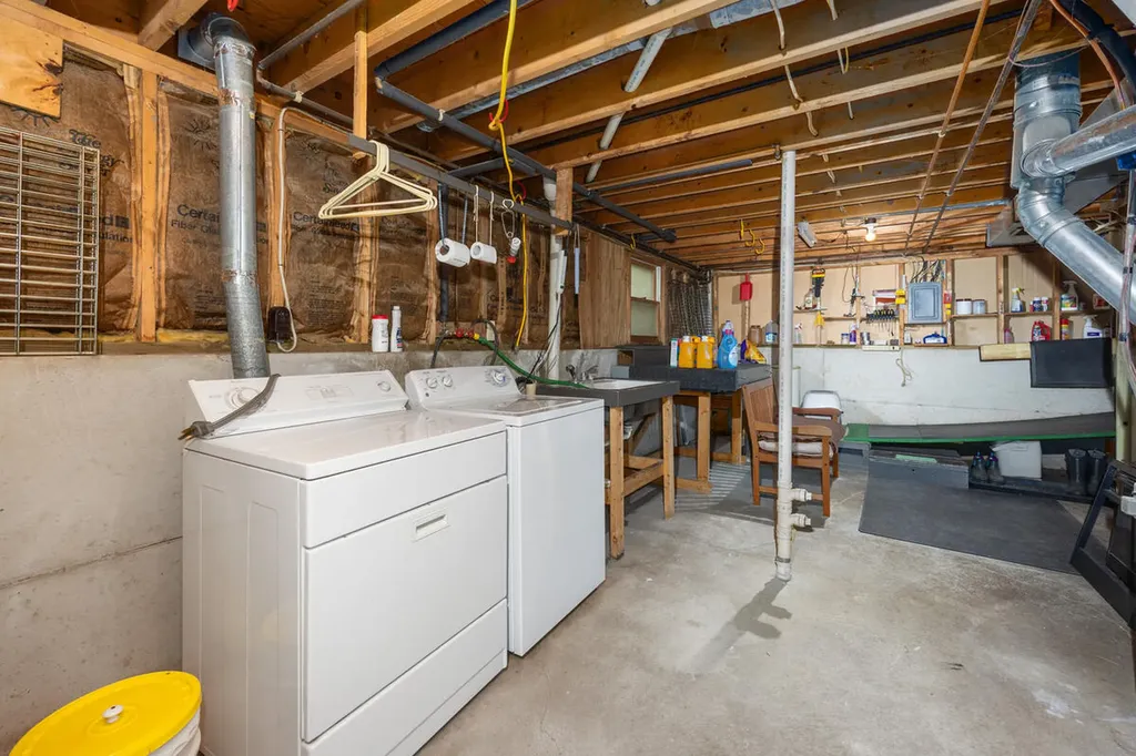 59 Wayne Street SE Gaines Charter Township MI 49548