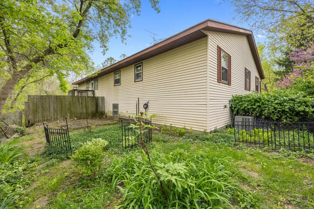 59 Wayne Street SE Gaines Charter Township MI 49548