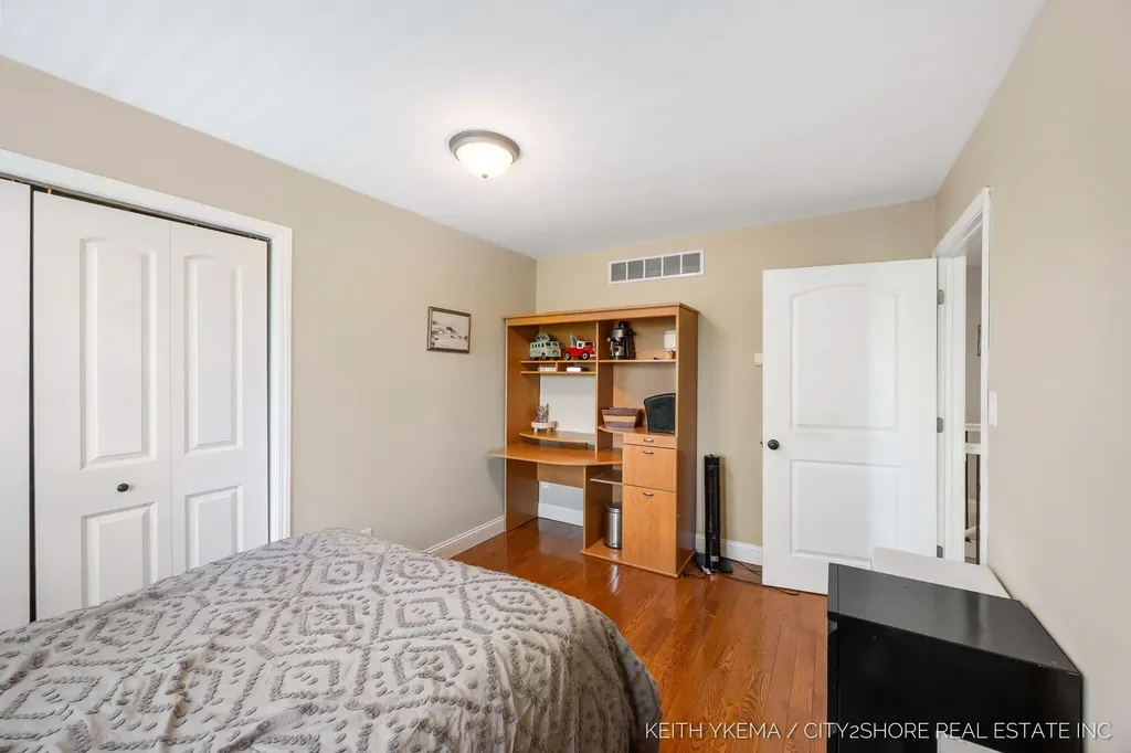 7453 Southwood SW Byron Township MI 49315