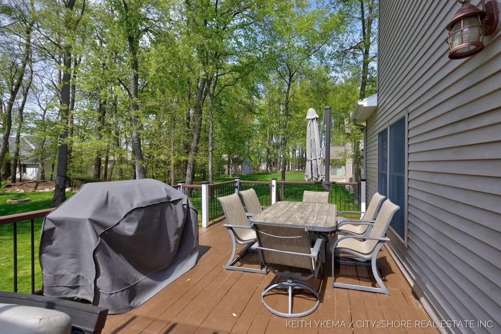 7453 Southwood SW Byron Township MI 49315