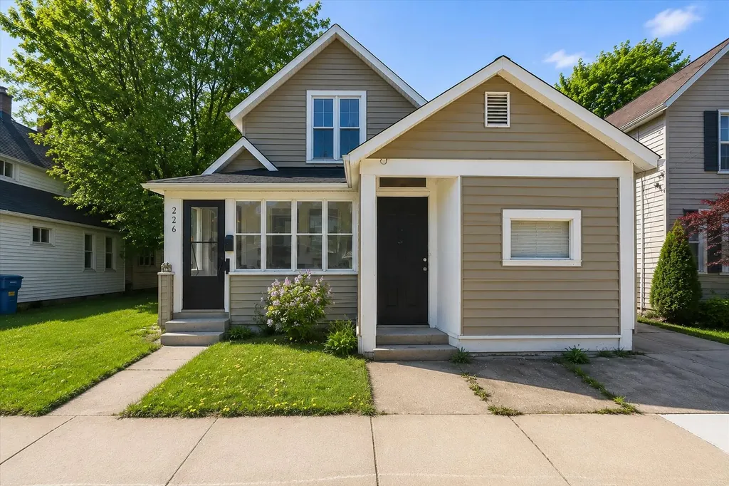 226 Ann Street NE Grand Rapids City MI 49505
