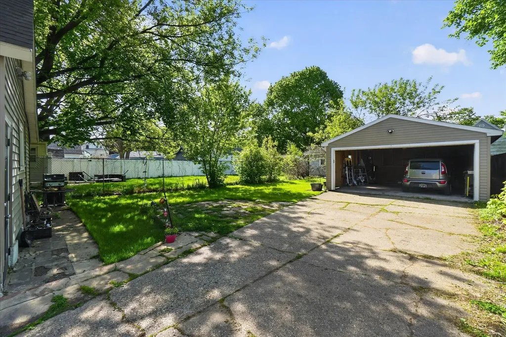 226 Ann Street NE Grand Rapids City MI 49505