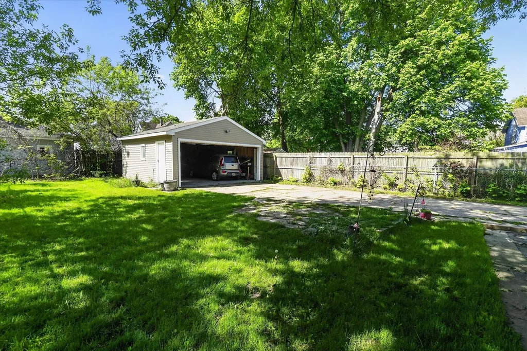 226 Ann Street NE Grand Rapids City MI 49505