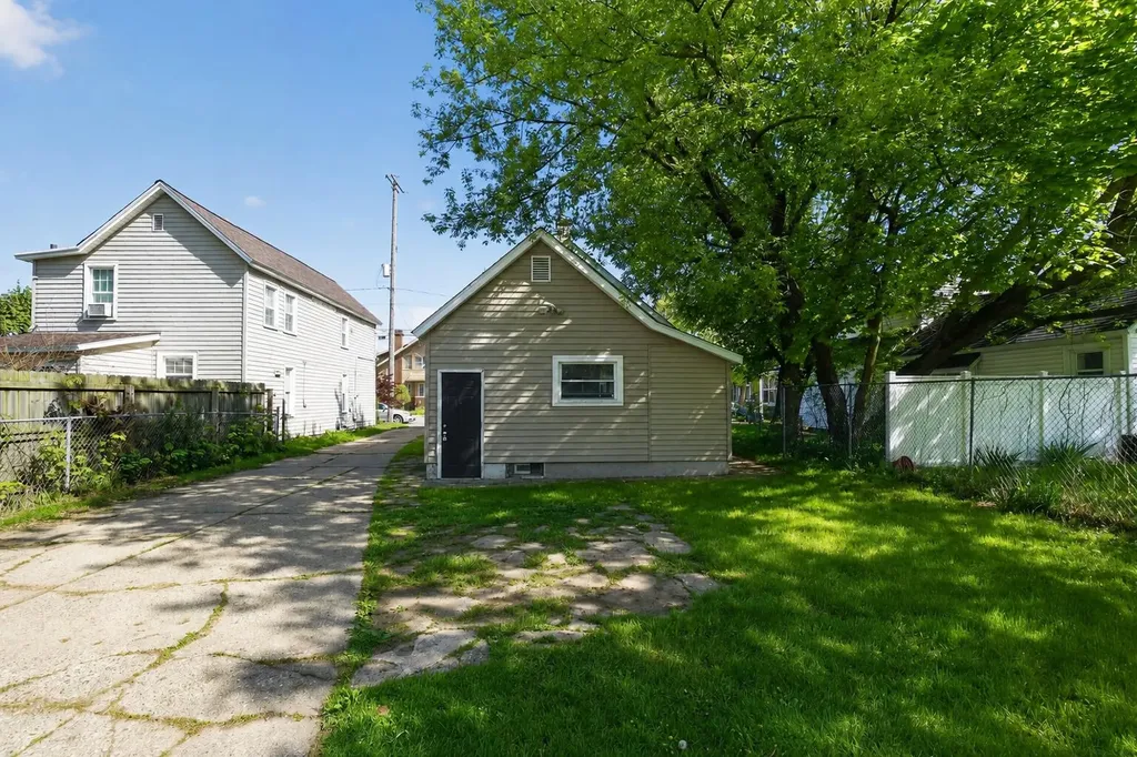 226 Ann Street NE Grand Rapids City MI 49505