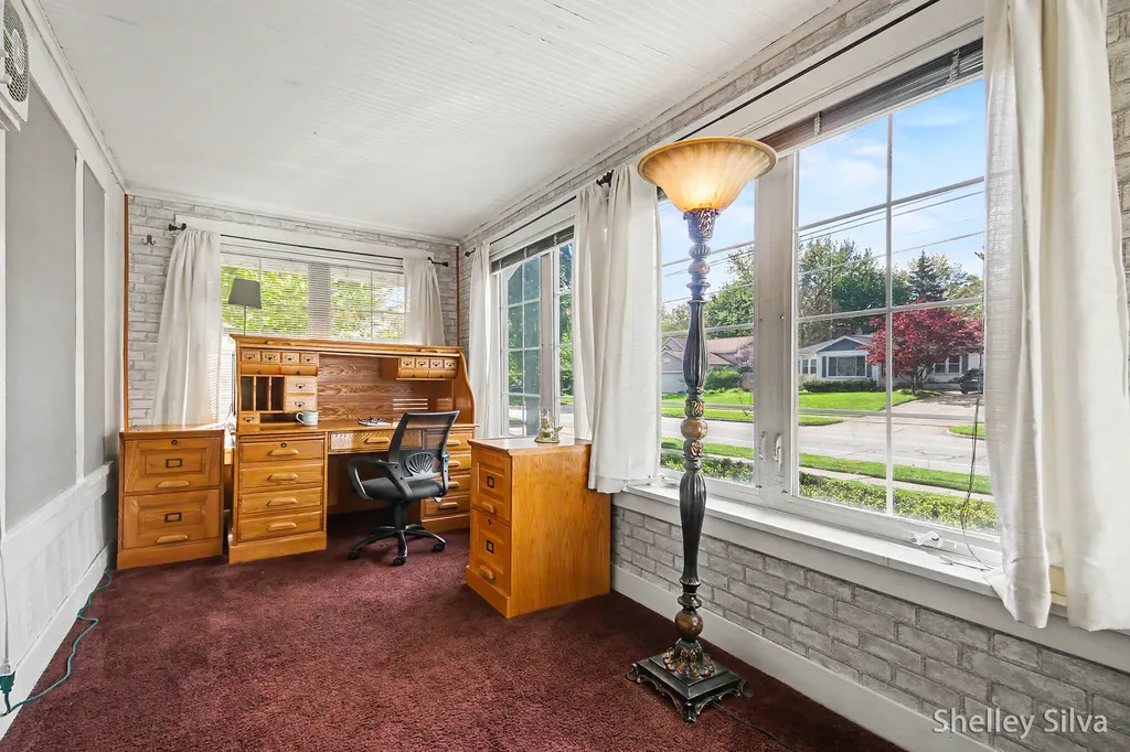 2217 Boston Street SE East Grand Rapids City MI 49506