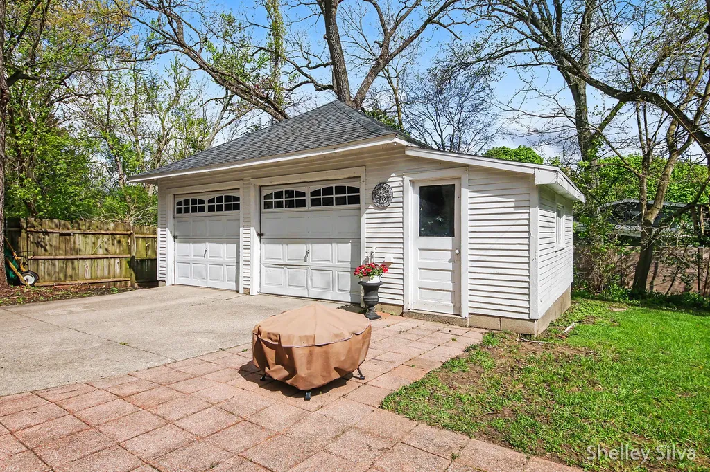 2217 Boston Street SE East Grand Rapids City MI 49506
