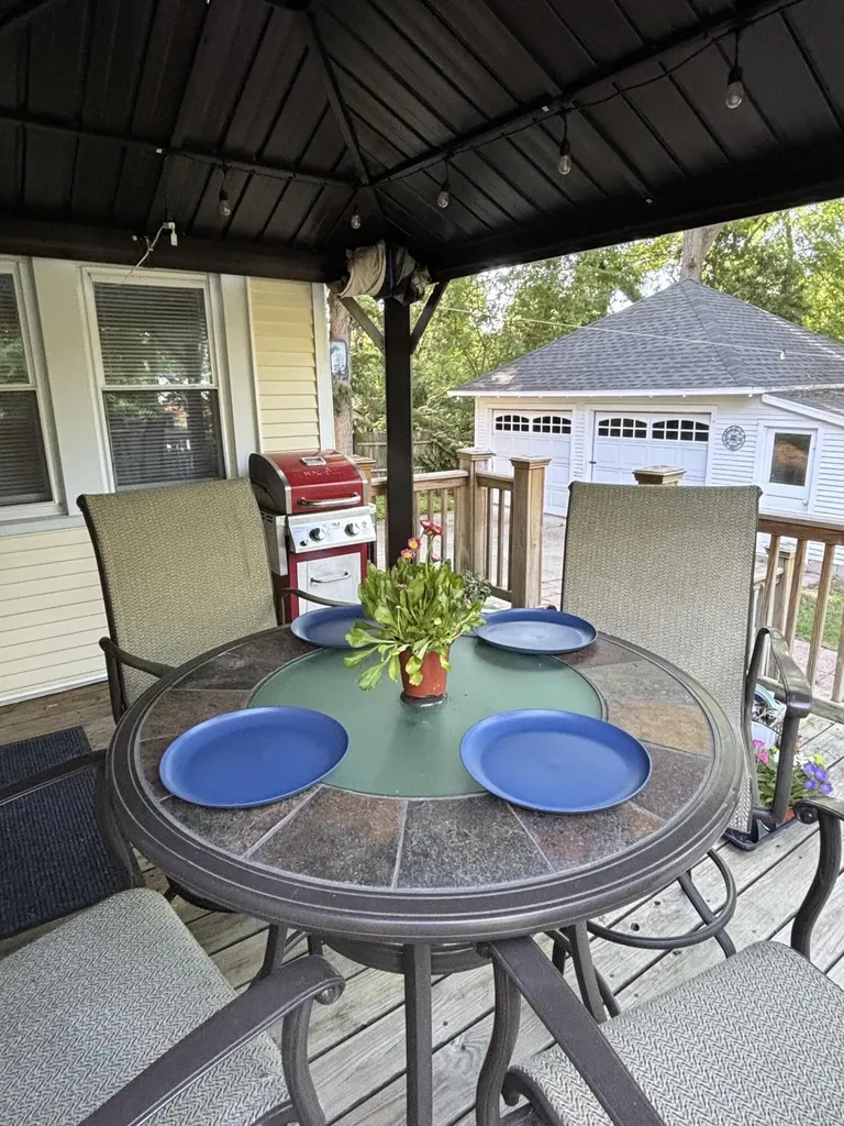 2217 Boston Street SE East Grand Rapids City MI 49506