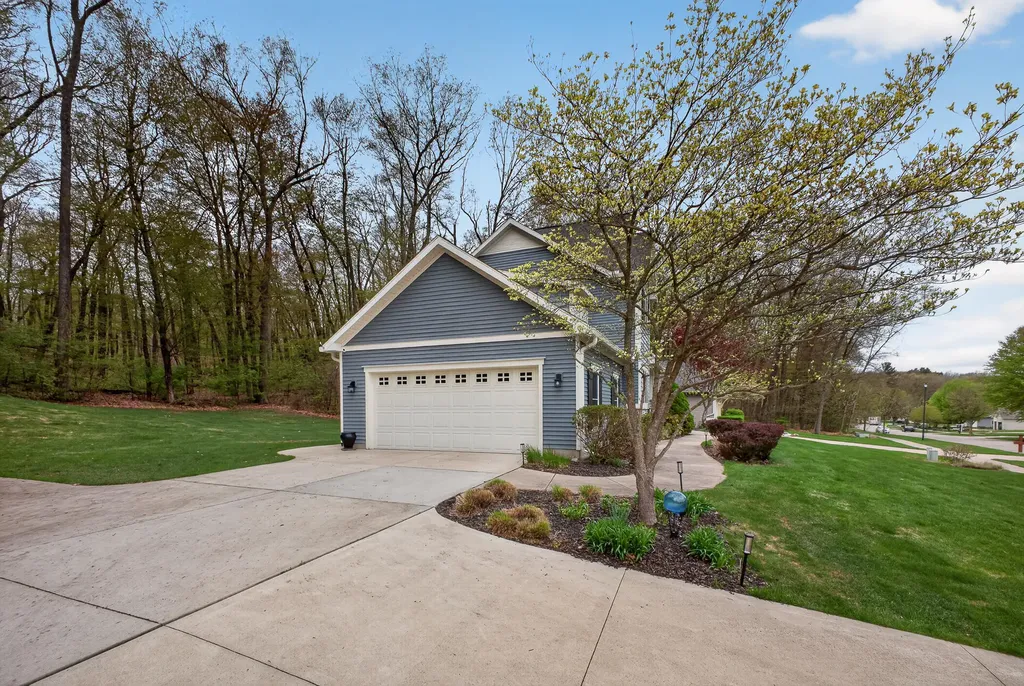 4667 Sundial Drive NE Plainfield Charter Township MI 49525