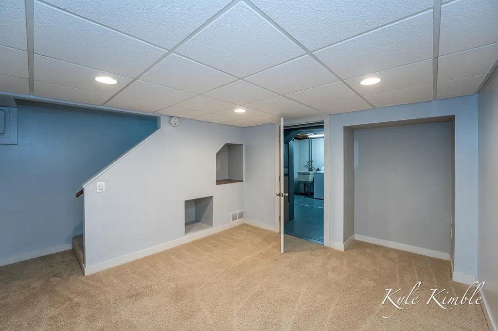 4569 Moffett Road NW Alpine Township MI 49321