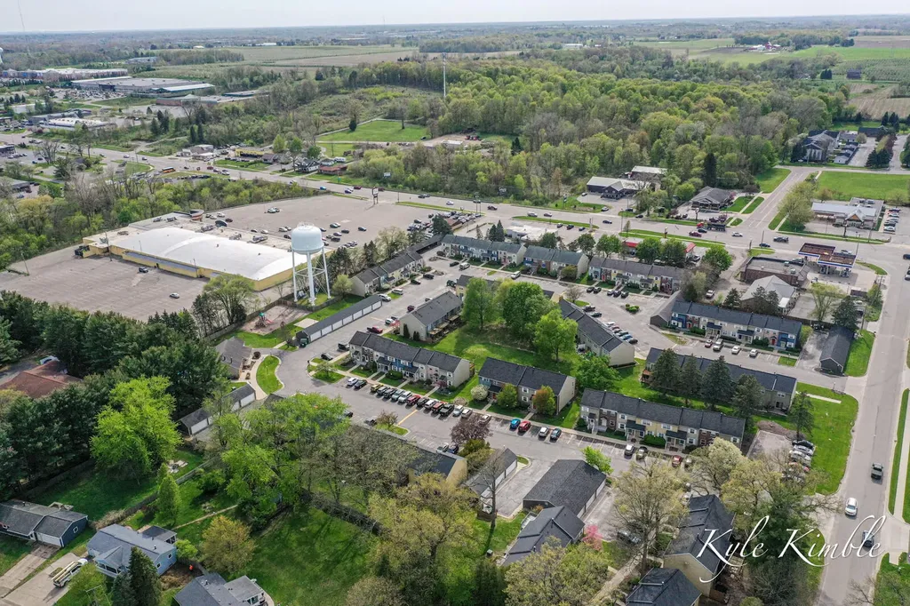 4569 Moffett Road NW Alpine Township MI 49321