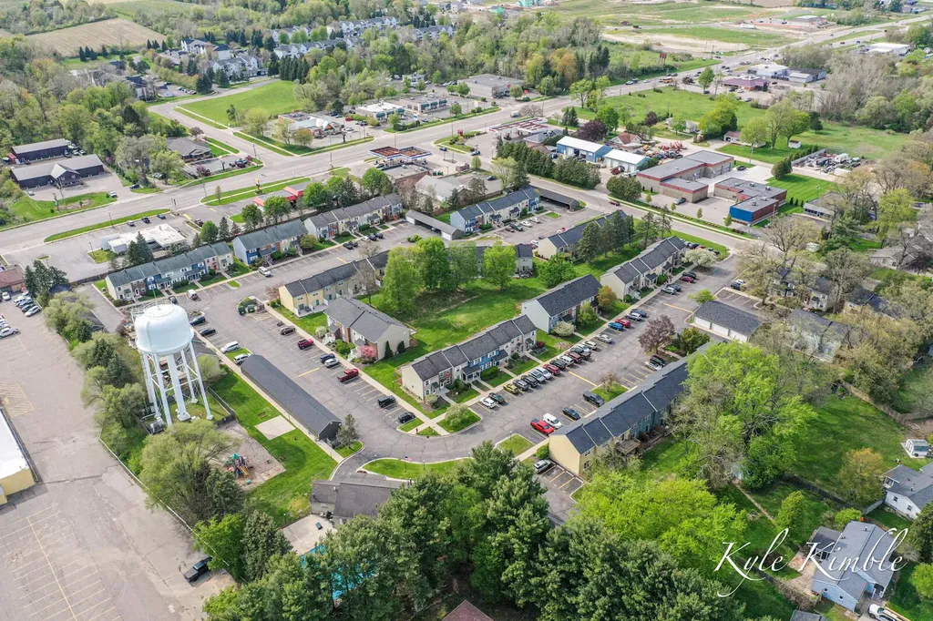 4569 Moffett Road NW Alpine Township MI 49321