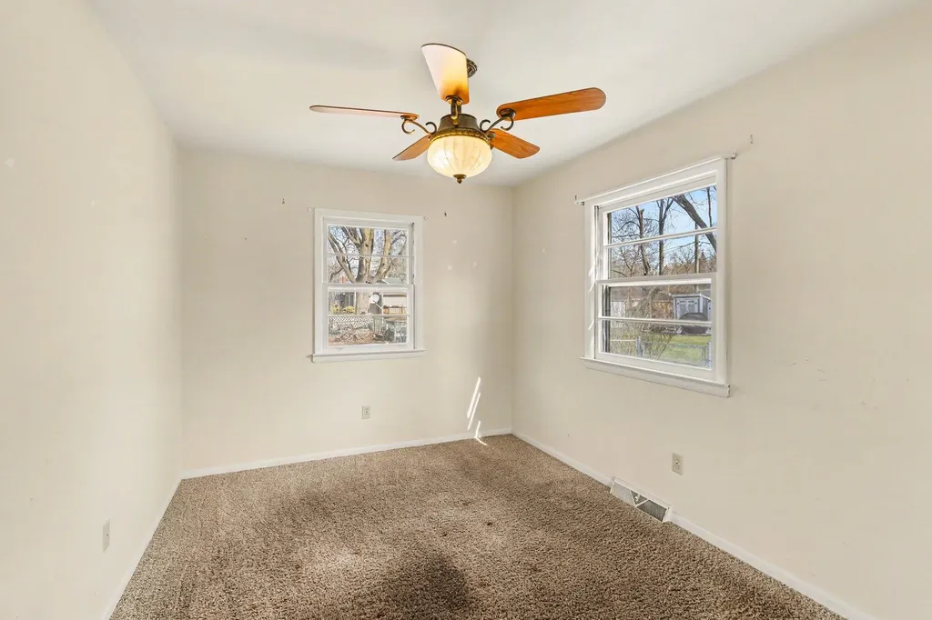 311 Dutton Street Eaton Rapids City MI 48827