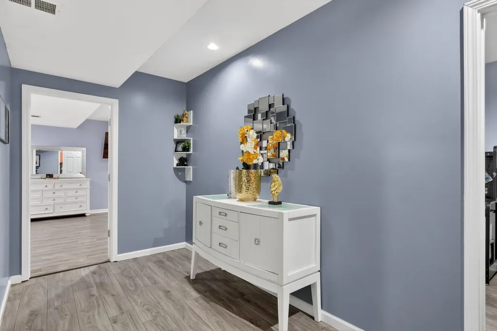 1105 Hazen Street SE Grand Rapids City MI 49507