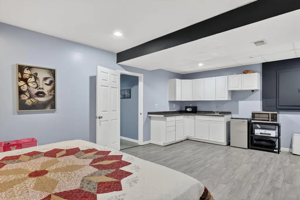 1105 Hazen Street SE Grand Rapids City MI 49507