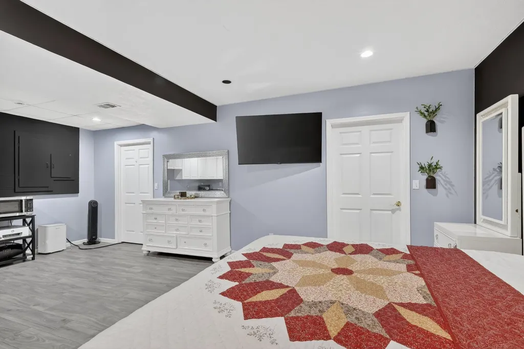 1105 Hazen Street SE Grand Rapids City MI 49507
