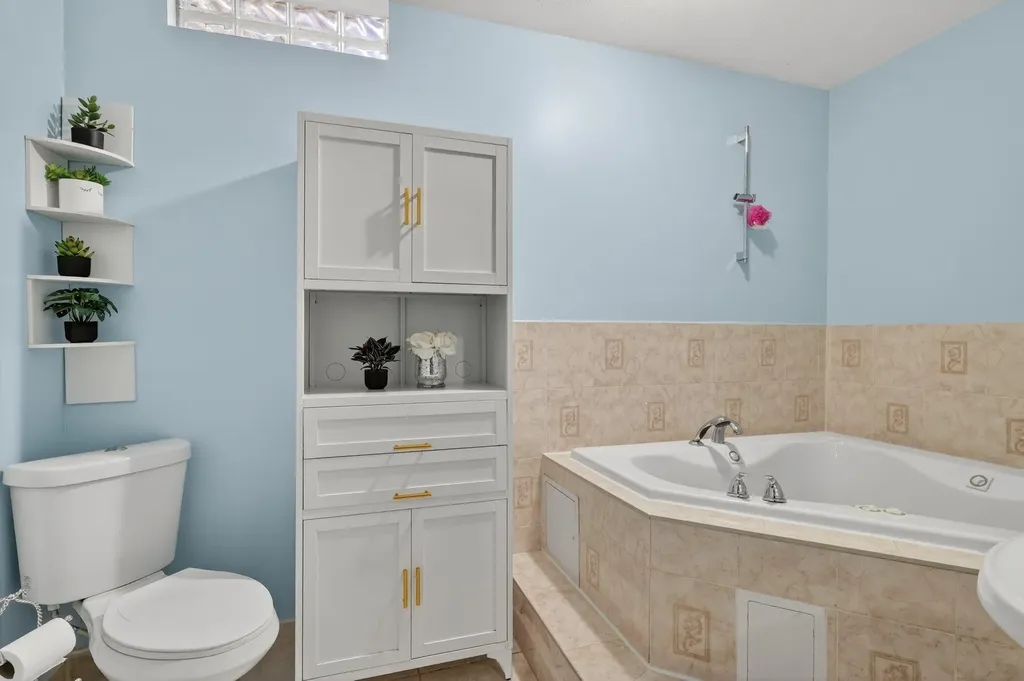 1105 Hazen Street SE Grand Rapids City MI 49507