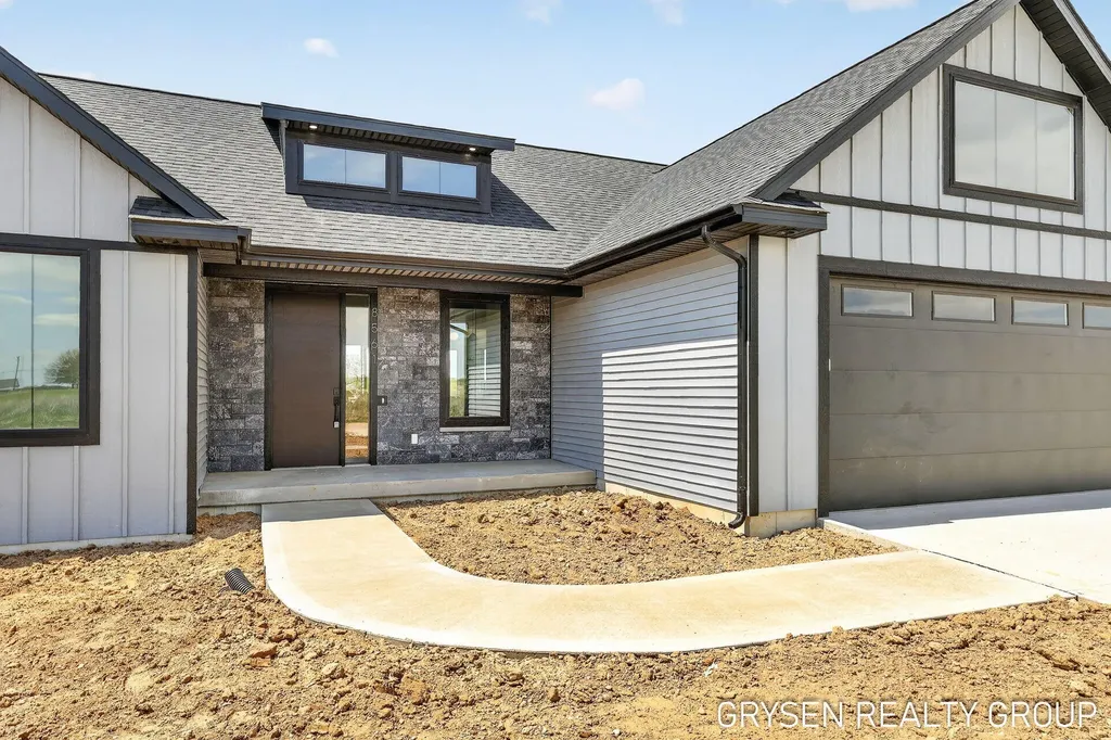 8561 Bosque Drive SE Caledonia Township MI 49316