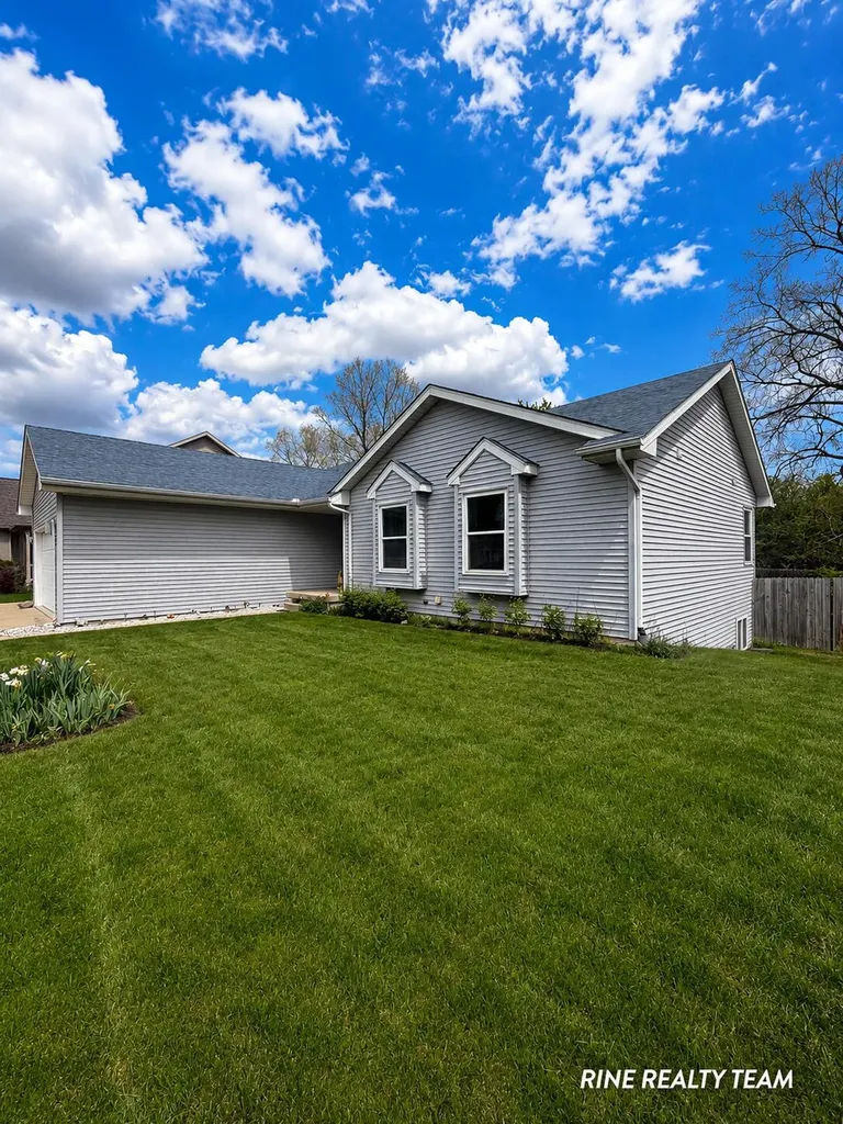 1121 Durango Drive Delta Charter Township MI 48917