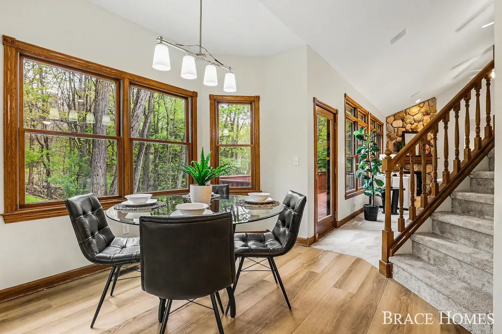 2155 Timber Valley Drive NE Grand Rapids Charter Township MI 49525