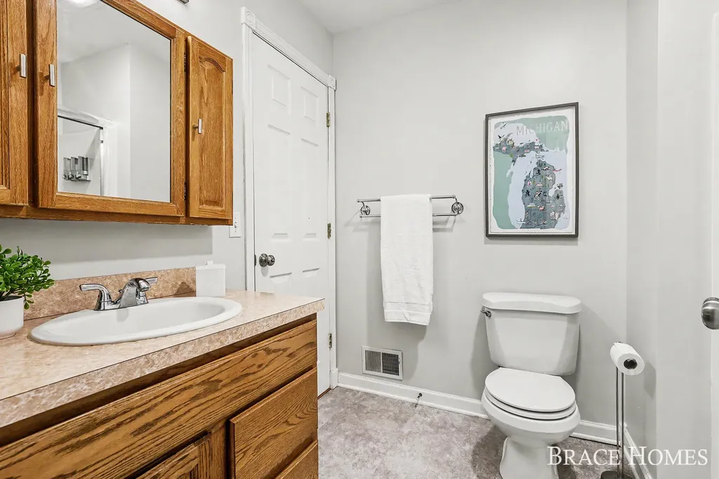 2155 Timber Valley Drive NE Grand Rapids Charter Township MI 49525