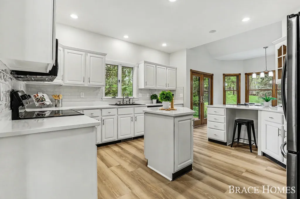 2155 Timber Valley Drive NE Grand Rapids Charter Township MI 49525
