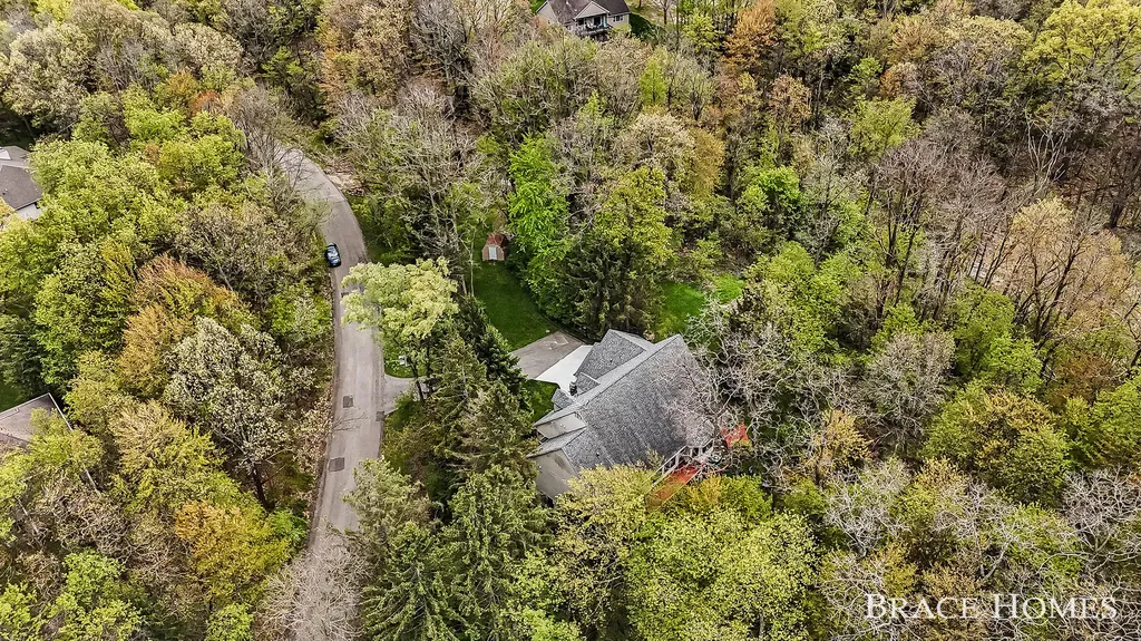 2155 Timber Valley Drive NE Grand Rapids Charter Township MI 49525