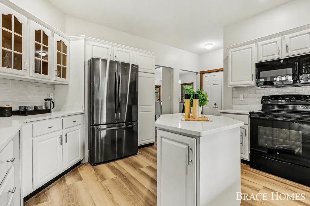 2155 Timber Valley Drive NE Grand Rapids Charter Township MI 49525