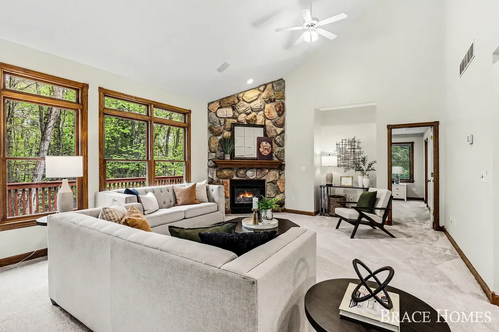 2155 Timber Valley Drive NE Grand Rapids Charter Township MI 49525