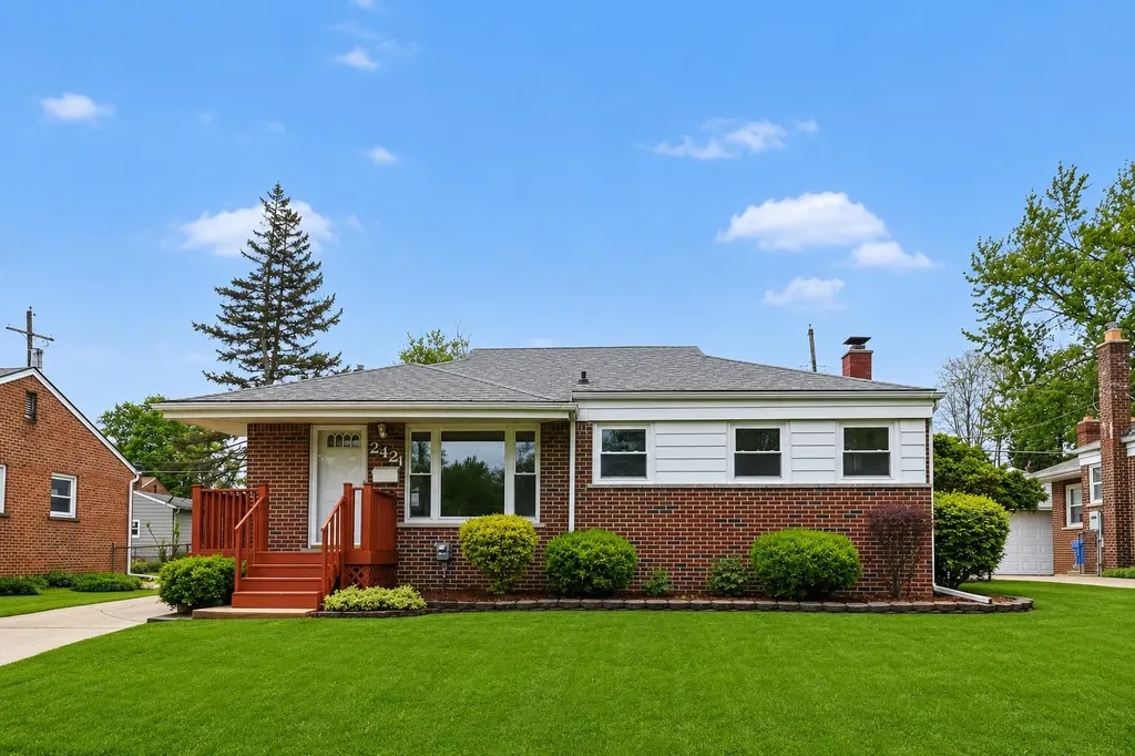 2421 Barstow Road Lansing City MI 48906