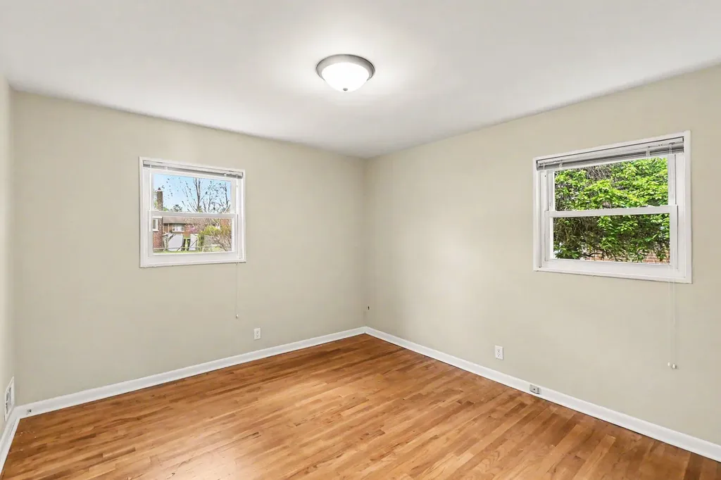 2421 Barstow Road Lansing City MI 48906