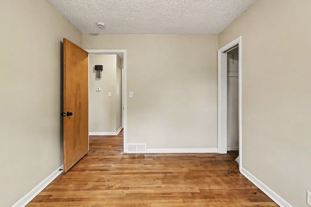 2421 Barstow Road Lansing City MI 48906