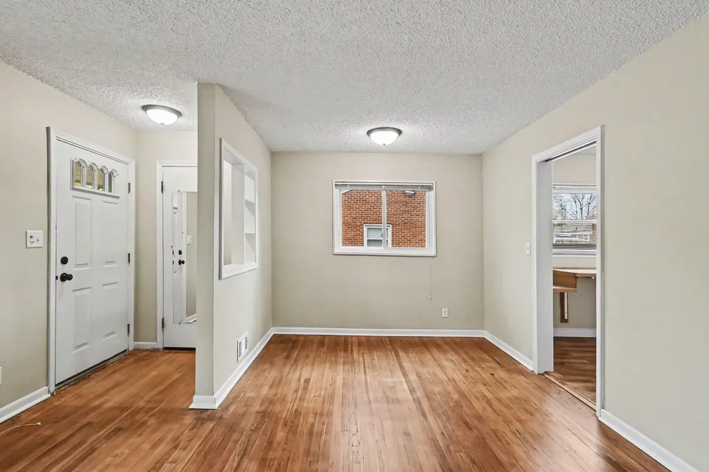 2421 Barstow Road Lansing City MI 48906