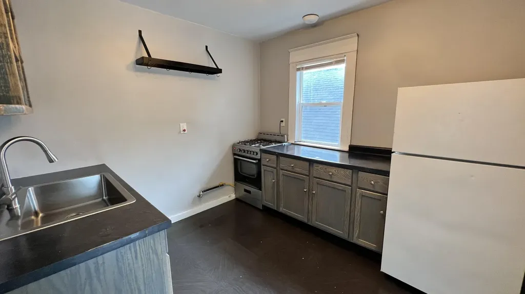 1831 Francis Avenue SE Grand Rapids City MI 49507