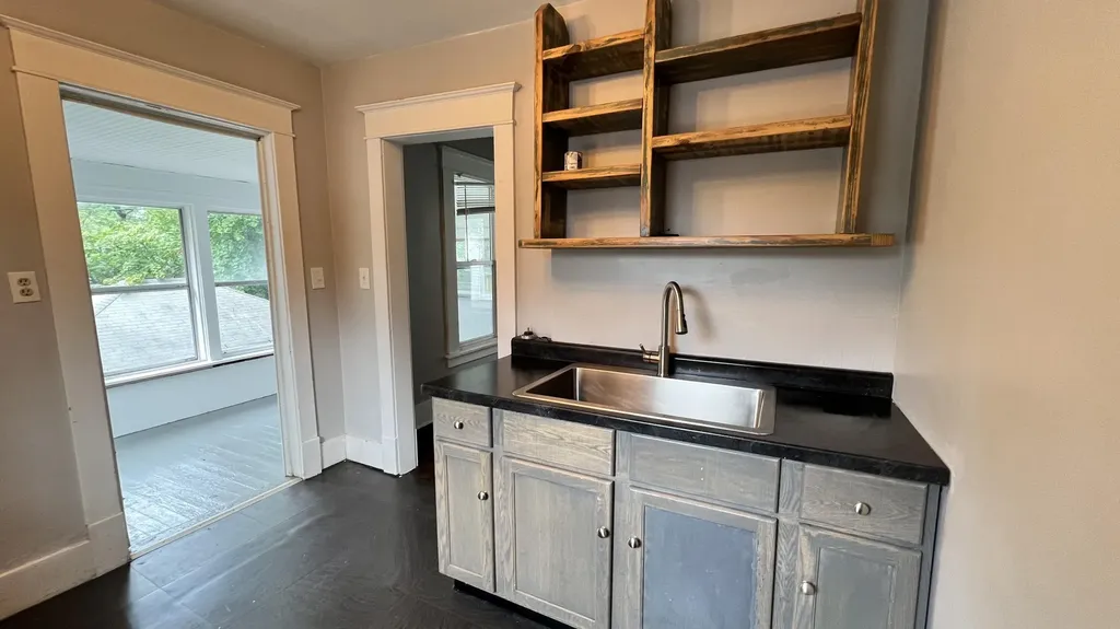 1831 Francis Avenue SE Grand Rapids City MI 49507