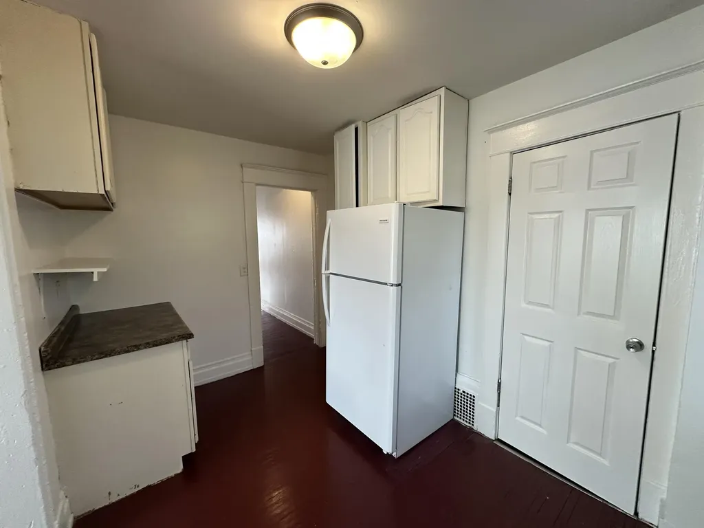 23 Burton Street SW Grand Rapids City MI 49507