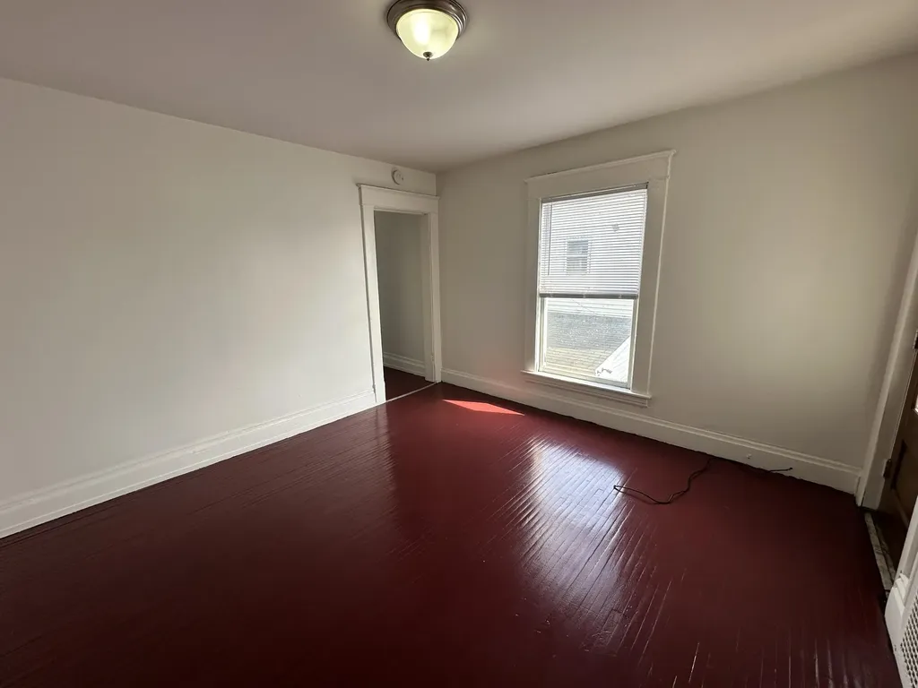 23 Burton Street SW Grand Rapids City MI 49507