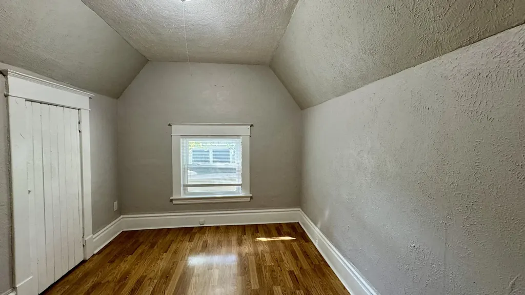 23 Burton Street SW Grand Rapids City MI 49507