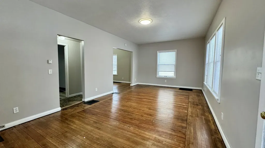 843 Prince Street SE Grand Rapids City MI 49507